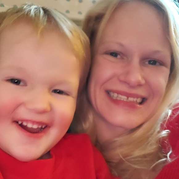 Meet your Posher, Ally♡ - Picture 2 of 8